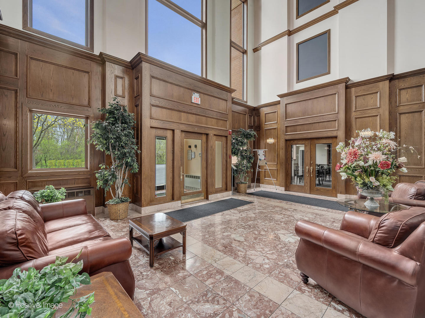 3525 Cass Court 513