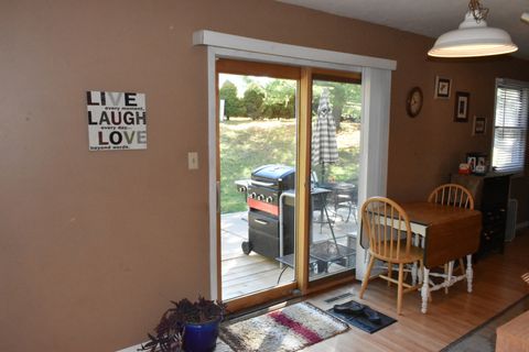 Tiny photo for 1316 S Hinshaw Avenue, Bloomington, IL 61701 (MLS # 12499836)