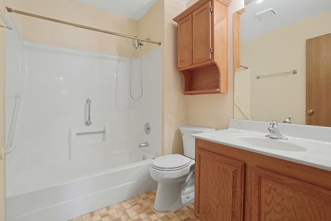 Tiny photo for 5169 Pembrook Court #5169, Gurnee, IL 60031 (MLS # 12544687)