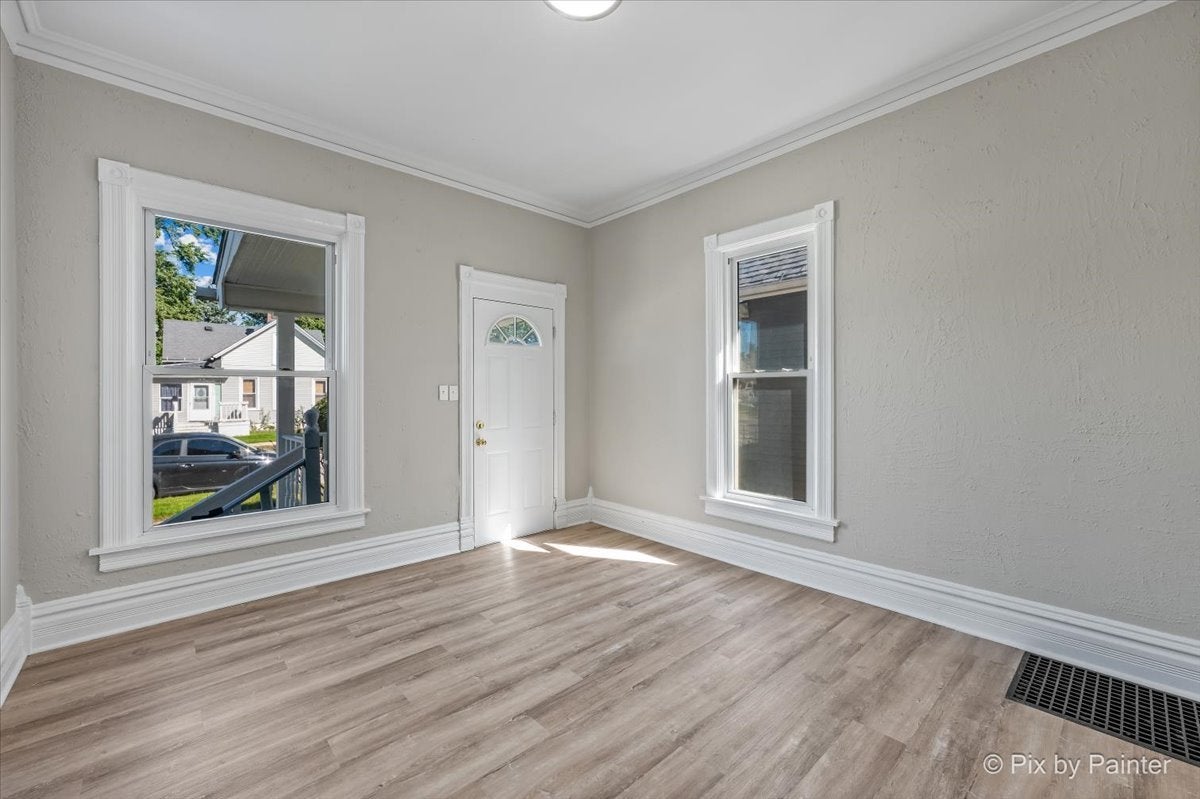461 FRANKLIN Boulevard