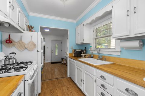 Tiny photo for 21276 W Arbor Lane, Lake Zurich, IL 60047 (MLS # 12513973)