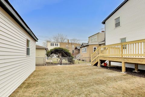 Tiny photo for 4912 W Drummond Place, Chicago, IL 60639 (MLS # 12496341)