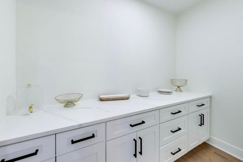 Tiny photo for 4912 W Drummond Place, Chicago, IL 60639 (MLS # 12496341)