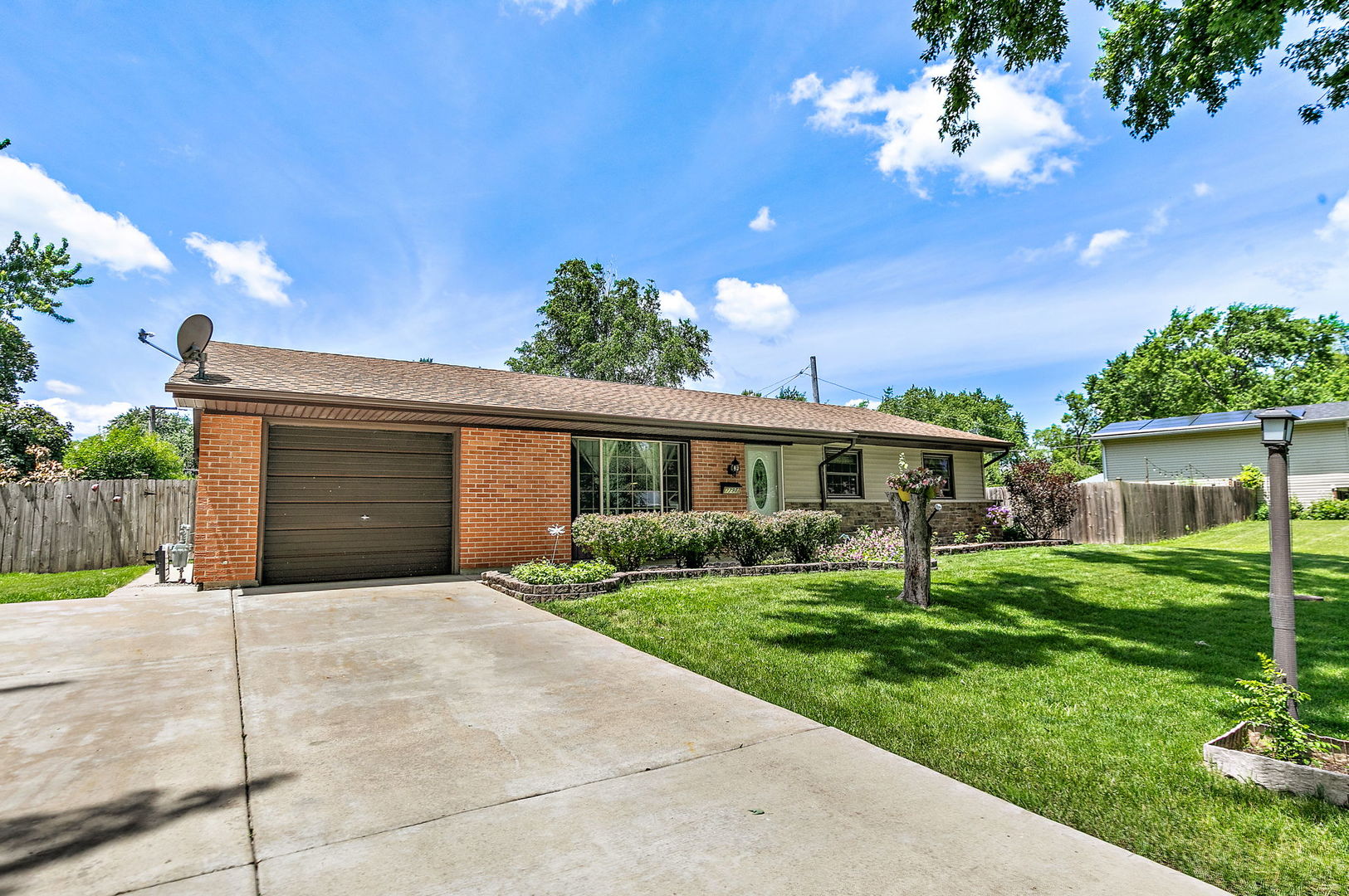 7798 Kingsbury Drive
