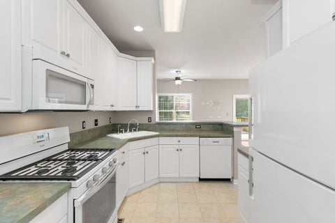 Tiny photo for 1075 Castleshire Drive #1075, Woodstock, IL 60098 (MLS # 12752161)