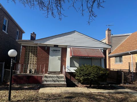Photo of 9118 S Wallace Street, Chicago, IL 60620 (MLS # 12572025)