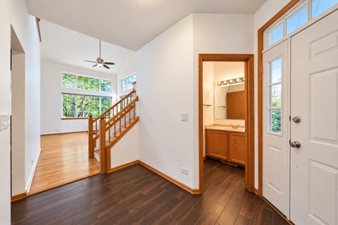 Tiny photo for 1932 BLACKBERRY Lane, Hoffman Estates, IL 60169 (MLS # 12780191)