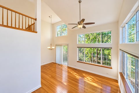 Tiny photo for 1932 BLACKBERRY Lane, Hoffman Estates, IL 60169 (MLS # 12780191)
