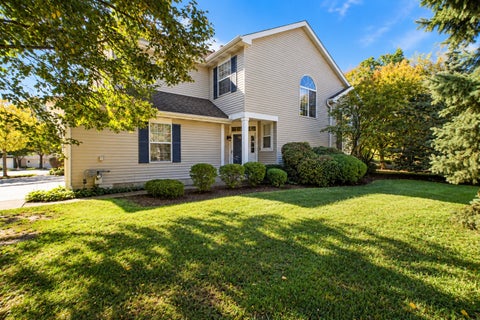 Tiny photo for 1932 BLACKBERRY Lane, Hoffman Estates, IL 60169 (MLS # 12780191)