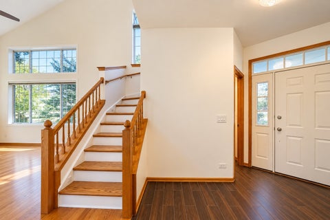 Tiny photo for 1932 BLACKBERRY Lane, Hoffman Estates, IL 60169 (MLS # 12780191)