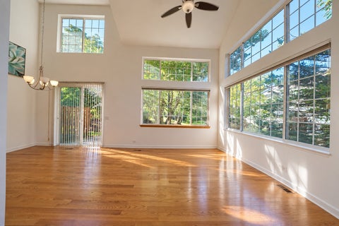 Tiny photo for 1932 BLACKBERRY Lane, Hoffman Estates, IL 60169 (MLS # 12780191)