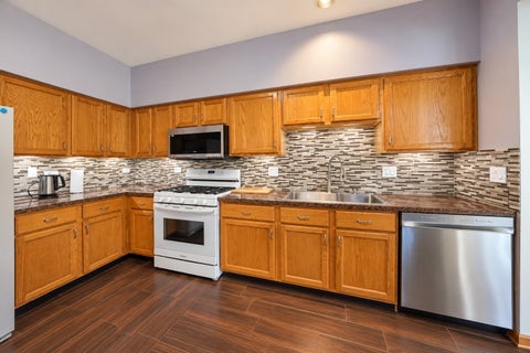 Tiny photo for 1932 BLACKBERRY Lane, Hoffman Estates, IL 60169 (MLS # 12780191)