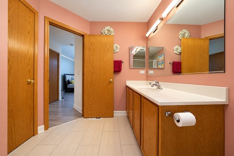 Tiny photo for 1932 BLACKBERRY Lane, Hoffman Estates, IL 60169 (MLS # 12780191)