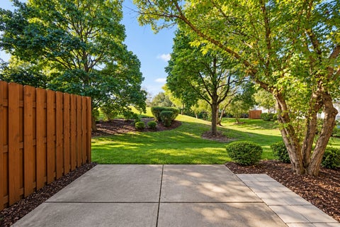 Tiny photo for 1932 BLACKBERRY Lane, Hoffman Estates, IL 60169 (MLS # 12780191)
