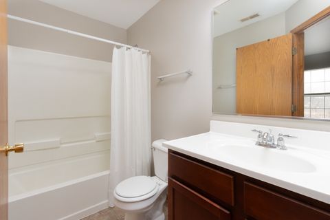 Tiny photo for 2722 Evergreen Circle, McHenry, IL 60050 (MLS # 12580185)