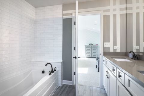 Tiny photo for 4118 Calder Lane, Aurora, IL 60504 (MLS # 12621916)