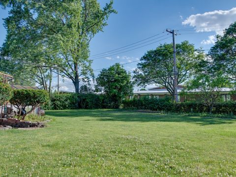 A home in Mount Prospect