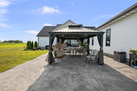 Tiny photo for 375 Ruby Court, Long Grove, IA 52756 (MLS # 12717365)