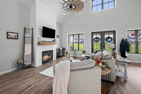 Tiny photo for 375 Ruby Court, Long Grove, IA 52756 (MLS # 12717365)