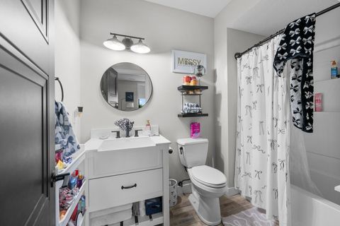 Tiny photo for 375 Ruby Court, Long Grove, IA 52756 (MLS # 12717365)