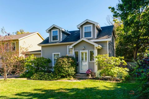 A home in Lake Bluff