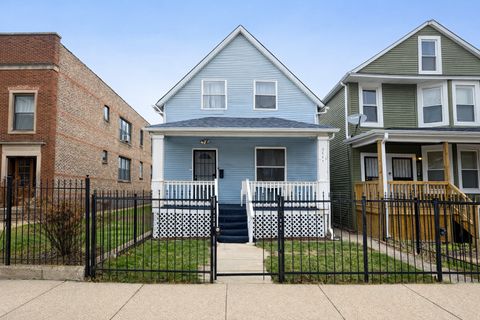 5444 W WALTON Avenue Chicago IL 60651