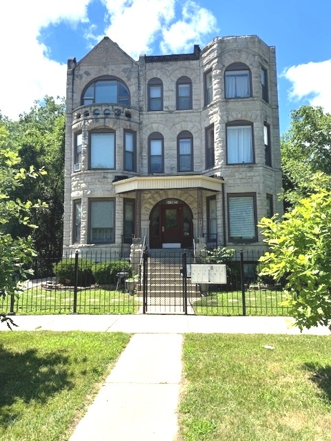 6418-20 S Stewart Avenue