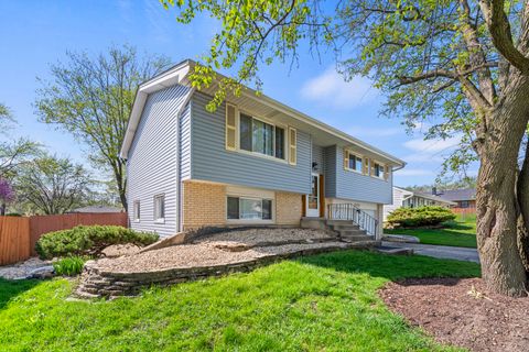 Tiny photo for 15222 Huntington Court, Orland Park, IL 60462 (MLS # 12636742)