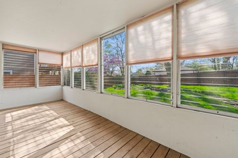 Tiny photo for 15222 Huntington Court, Orland Park, IL 60462 (MLS # 12636742)