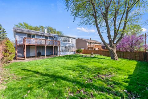 Tiny photo for 15222 Huntington Court, Orland Park, IL 60462 (MLS # 12636742)