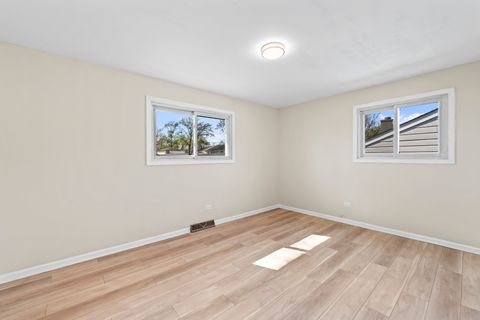 Tiny photo for 15222 Huntington Court, Orland Park, IL 60462 (MLS # 12636742)