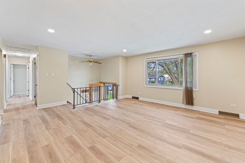 Tiny photo for 15222 Huntington Court, Orland Park, IL 60462 (MLS # 12636742)