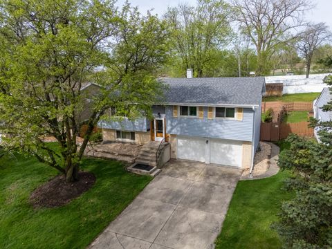 Tiny photo for 15222 Huntington Court, Orland Park, IL 60462 (MLS # 12636742)