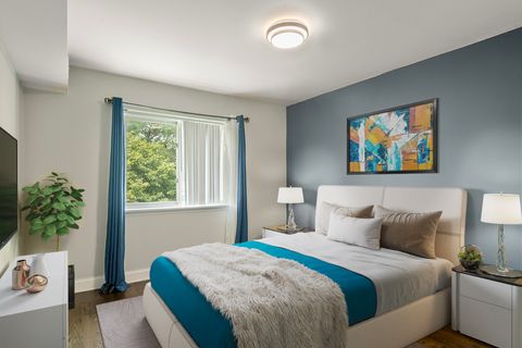 Tiny photo for 9390 Bay Colony Drive #3N, Des Plaines, IL 60016 (MLS # 12438853)