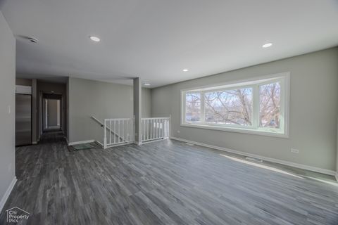 Tiny photo for 6967 Hemlock Street, Hanover Park, IL 60133 (MLS # 12565562)