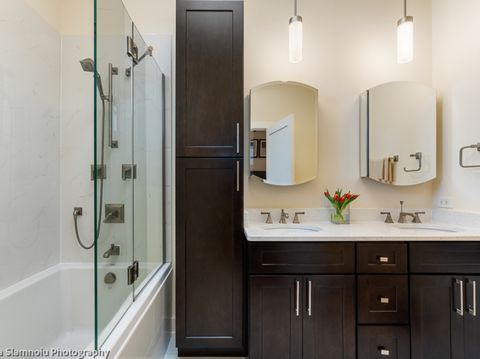 Tiny photo for 3604 S Prairie Avenue, Chicago, IL 60653 (MLS # 12556923)