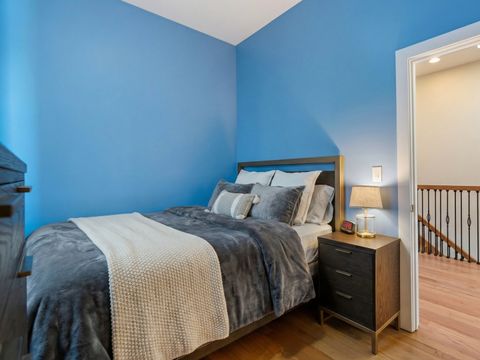 Tiny photo for 3604 S Prairie Avenue, Chicago, IL 60653 (MLS # 12556923)