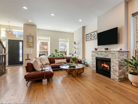 Tiny photo for 3604 S Prairie Avenue, Chicago, IL 60653 (MLS # 12556923)