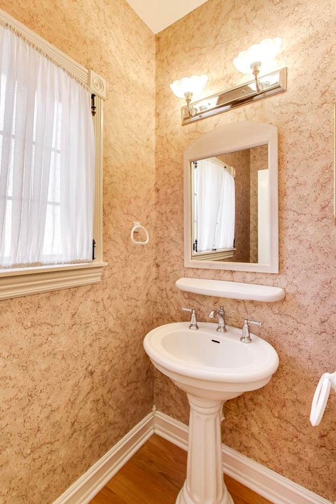Tiny photo for 418 S Na Wa Ta Avenue, Mount Prospect, IL 60056 (MLS # 12637165)