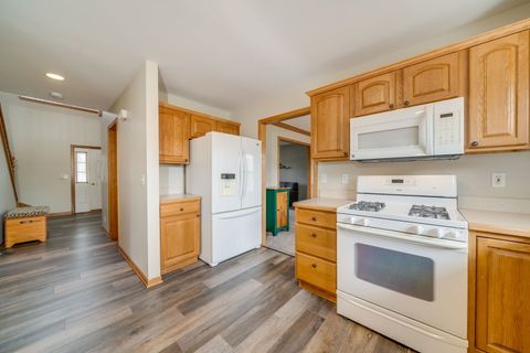 Tiny photo for 912 N Oak Creek Drive, Genoa, IL 60135 (MLS # 12618861)