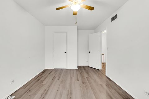 Tiny photo for 1120 Mount Vernon Court #C, Wheaton, IL 60189 (MLS # 12582244)