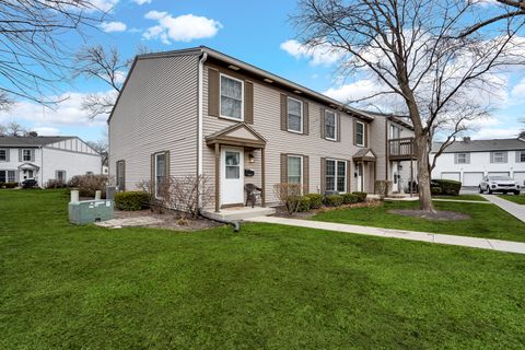 Tiny photo for 1120 Mount Vernon Court #C, Wheaton, IL 60189 (MLS # 12582244)