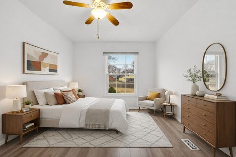 Tiny photo for 1120 Mount Vernon Court #C, Wheaton, IL 60189 (MLS # 12582244)