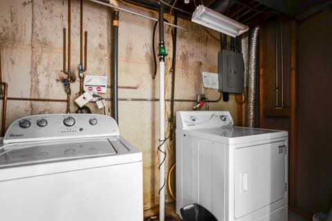 Tiny photo for 1120 Mount Vernon Court #C, Wheaton, IL 60189 (MLS # 12582244)