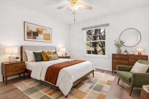 Tiny photo for 1120 Mount Vernon Court #C, Wheaton, IL 60189 (MLS # 12582244)