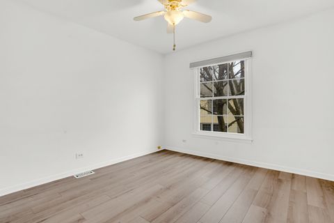 Tiny photo for 1120 Mount Vernon Court #C, Wheaton, IL 60189 (MLS # 12582244)