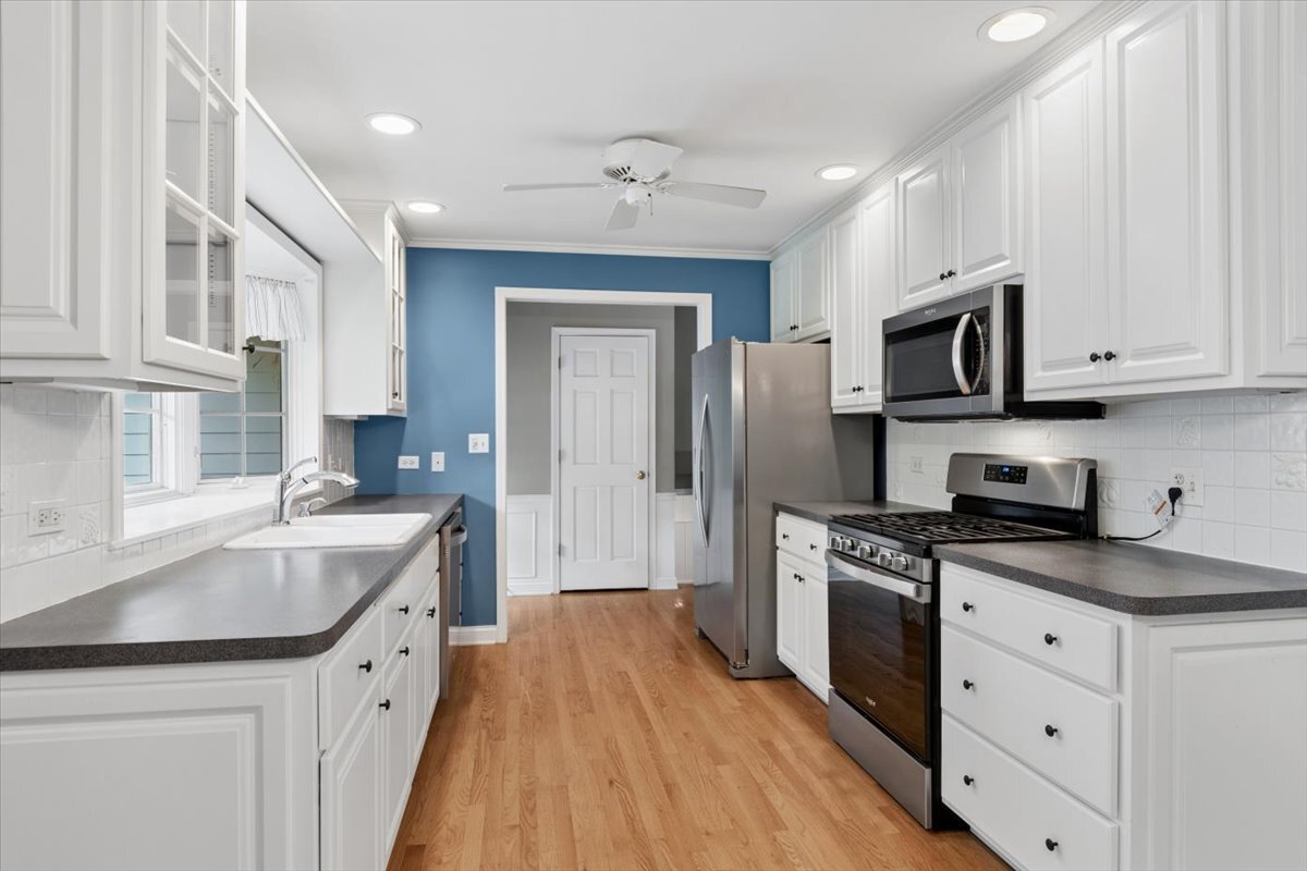 1232 Laurel Lane
