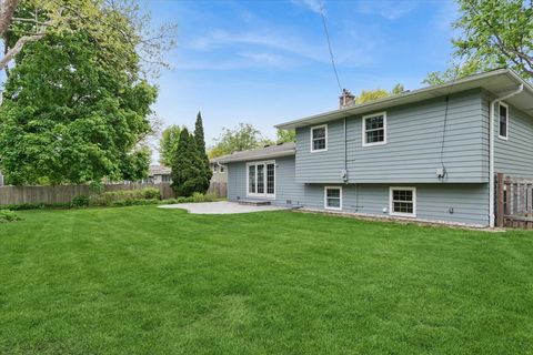 Tiny photo for 1232 Laurel Lane, Naperville, IL 60540 (MLS # 12634060)