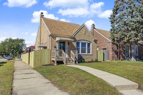 Tiny photo for 11256 S Avenue L, Chicago, IL 60617 (MLS # 12775876)