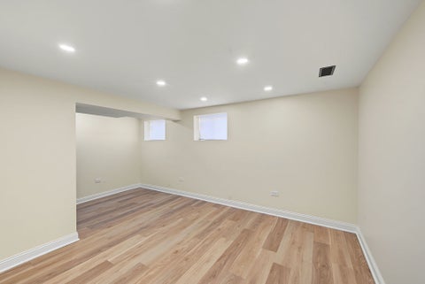 Tiny photo for 11256 S Avenue L, Chicago, IL 60617 (MLS # 12775876)